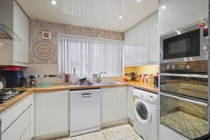 Photo 16- click for photo gallery